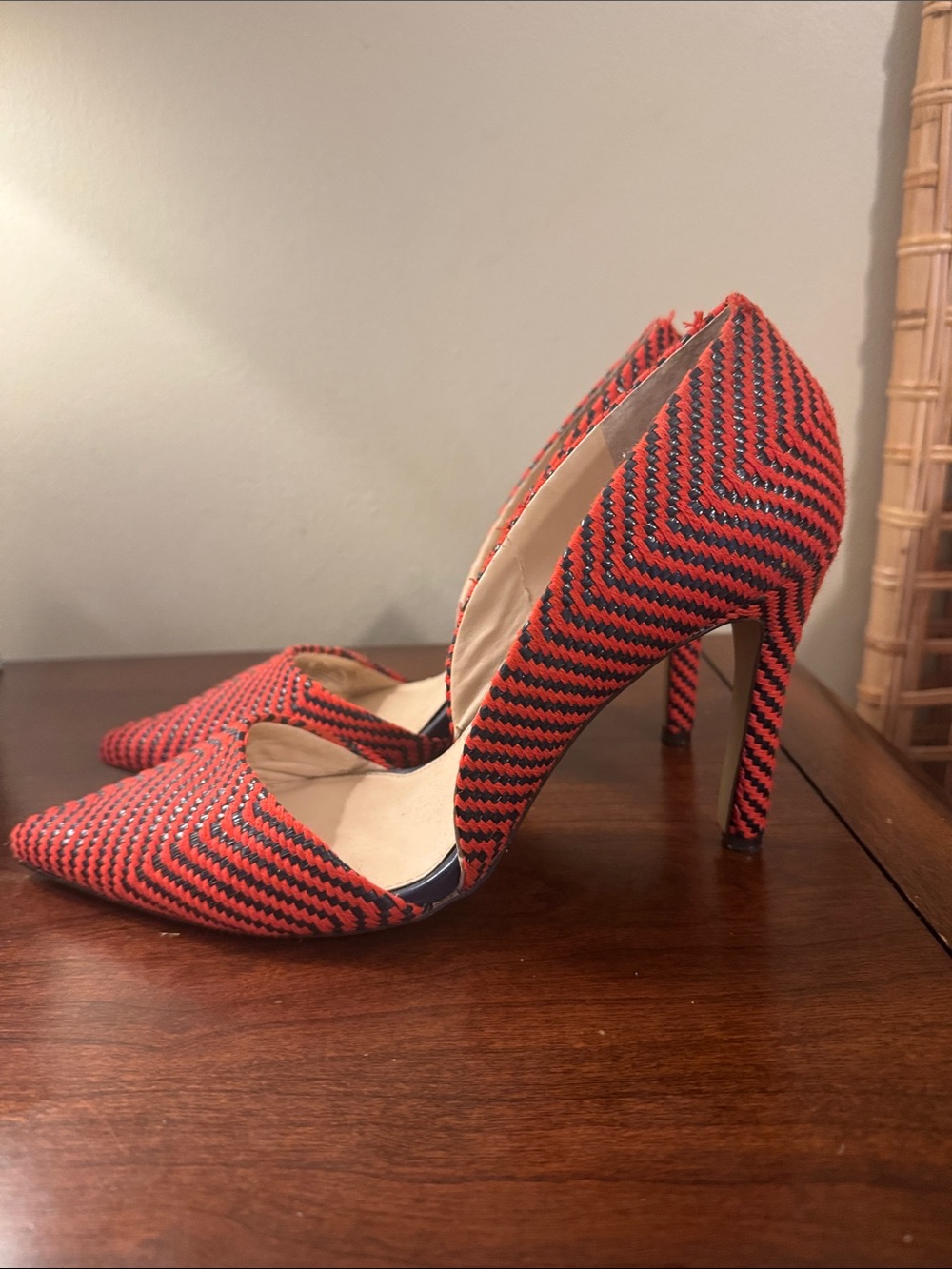 Banana Republic Red and Black Chevron Pointed Pumps - Picture 3 of 11